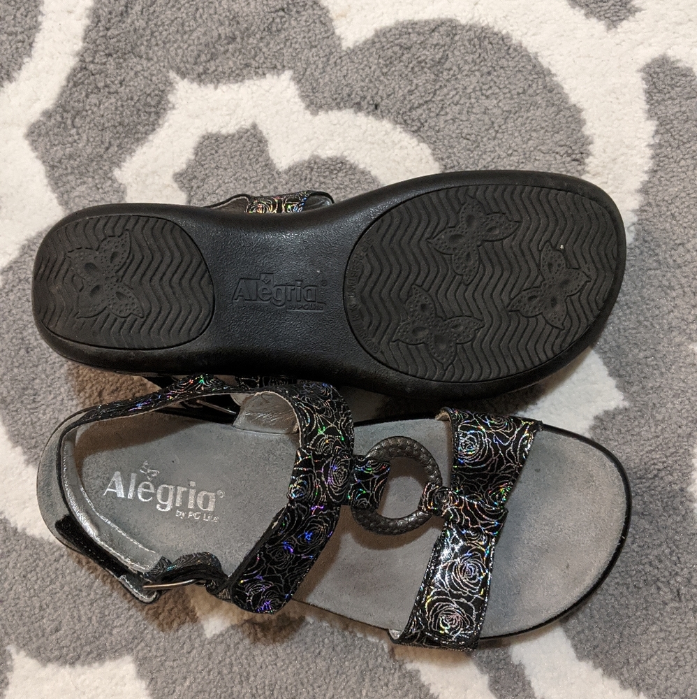 Allegra sandals